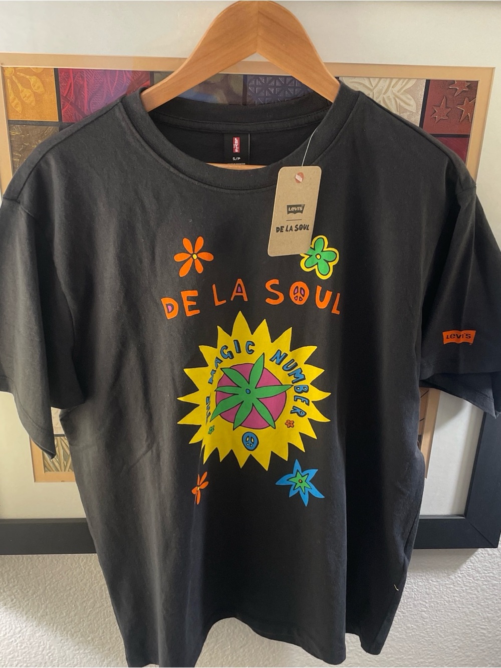 Levi's Black Short-Sleeve T-Shirt with Multicolor De La Soul Graphic